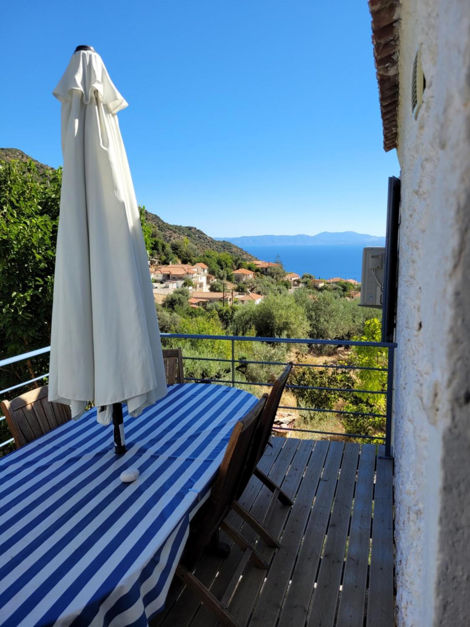 Lovely Traditionnal House With Sea View Tiros Exterior photo
