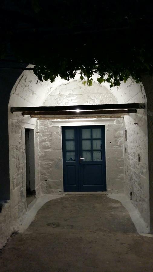 Lovely Traditionnal House With Sea View Tiros Exterior photo
