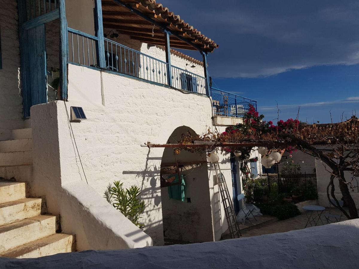 Lovely Traditionnal House With Sea View Tiros Exterior photo